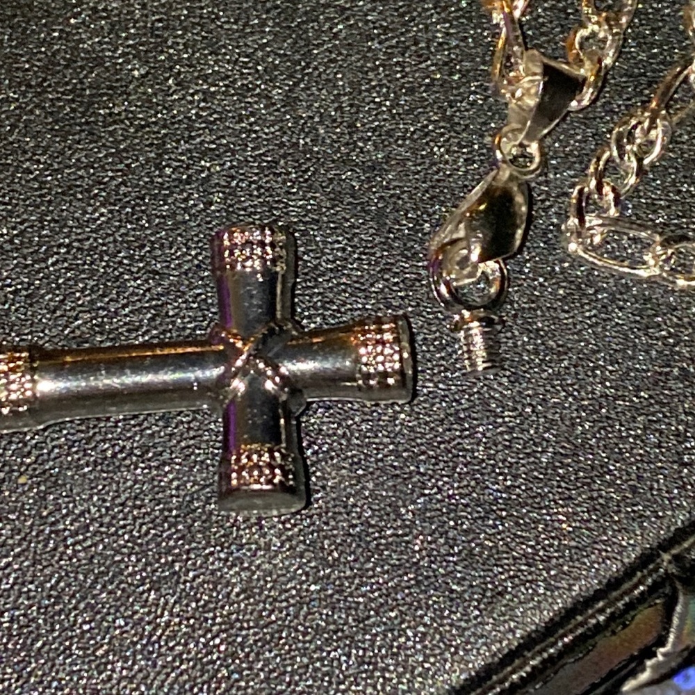 HOLY CROSS Cremation Cross Pendant.925
SILVER Necklace for Ashes Memorial !!